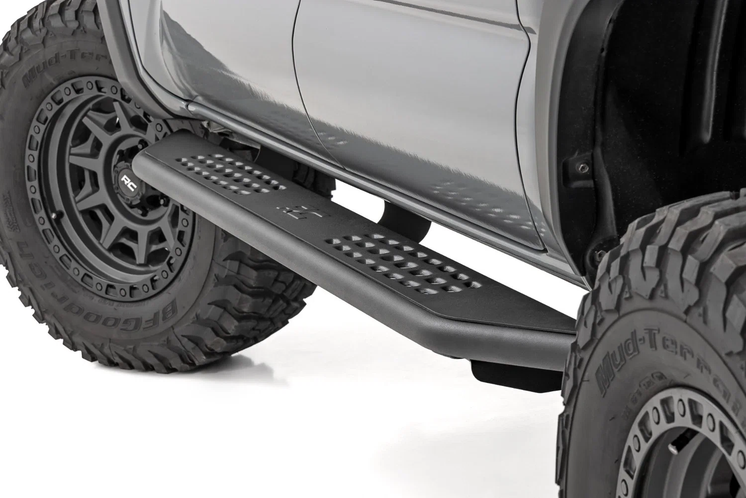 OV2 Running Boards - Side Step Bars - Crew Cab - Toyota Tacoma (2016-2023)